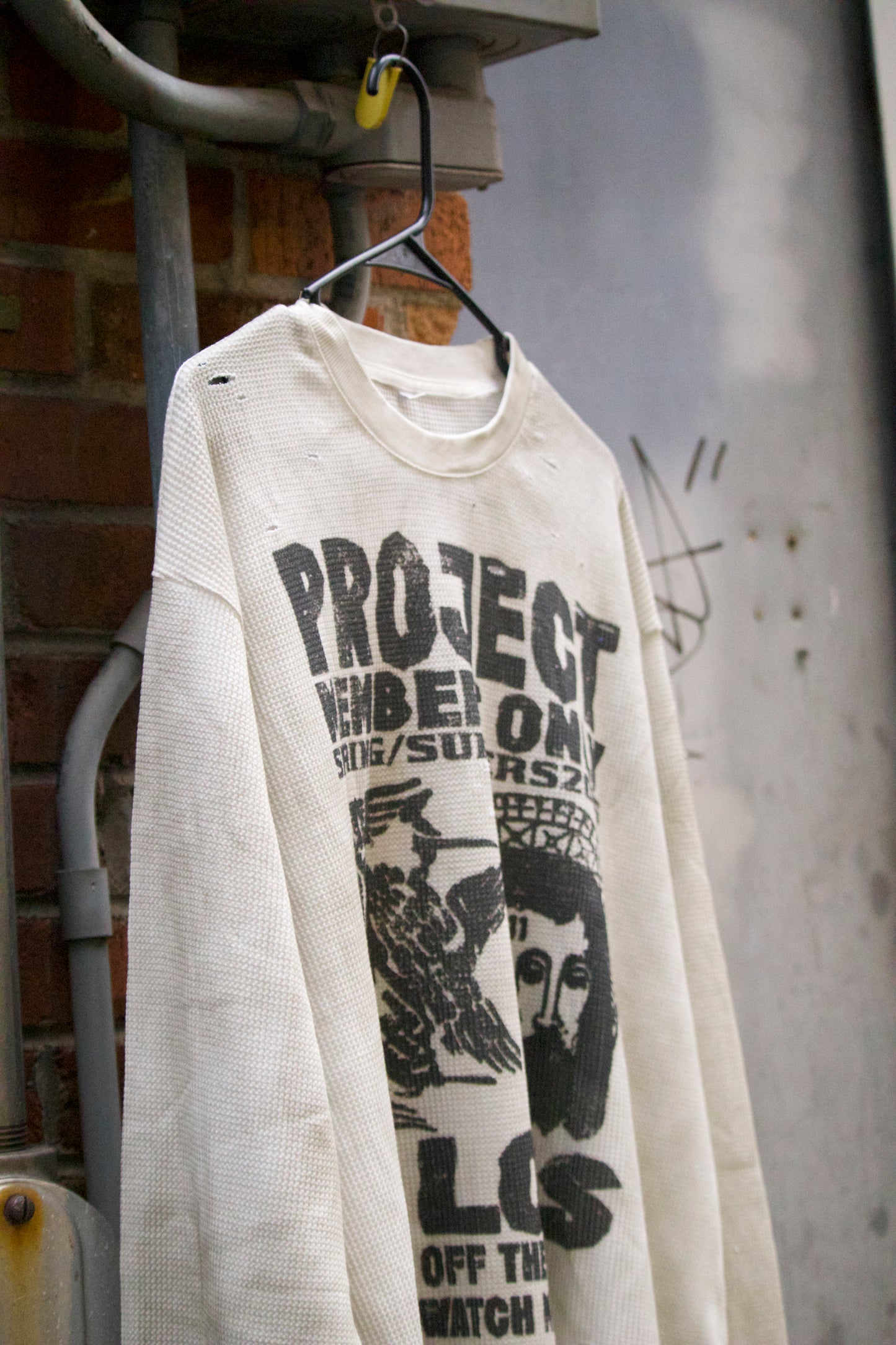 ‘MEMBERS ONLY THERMAL’