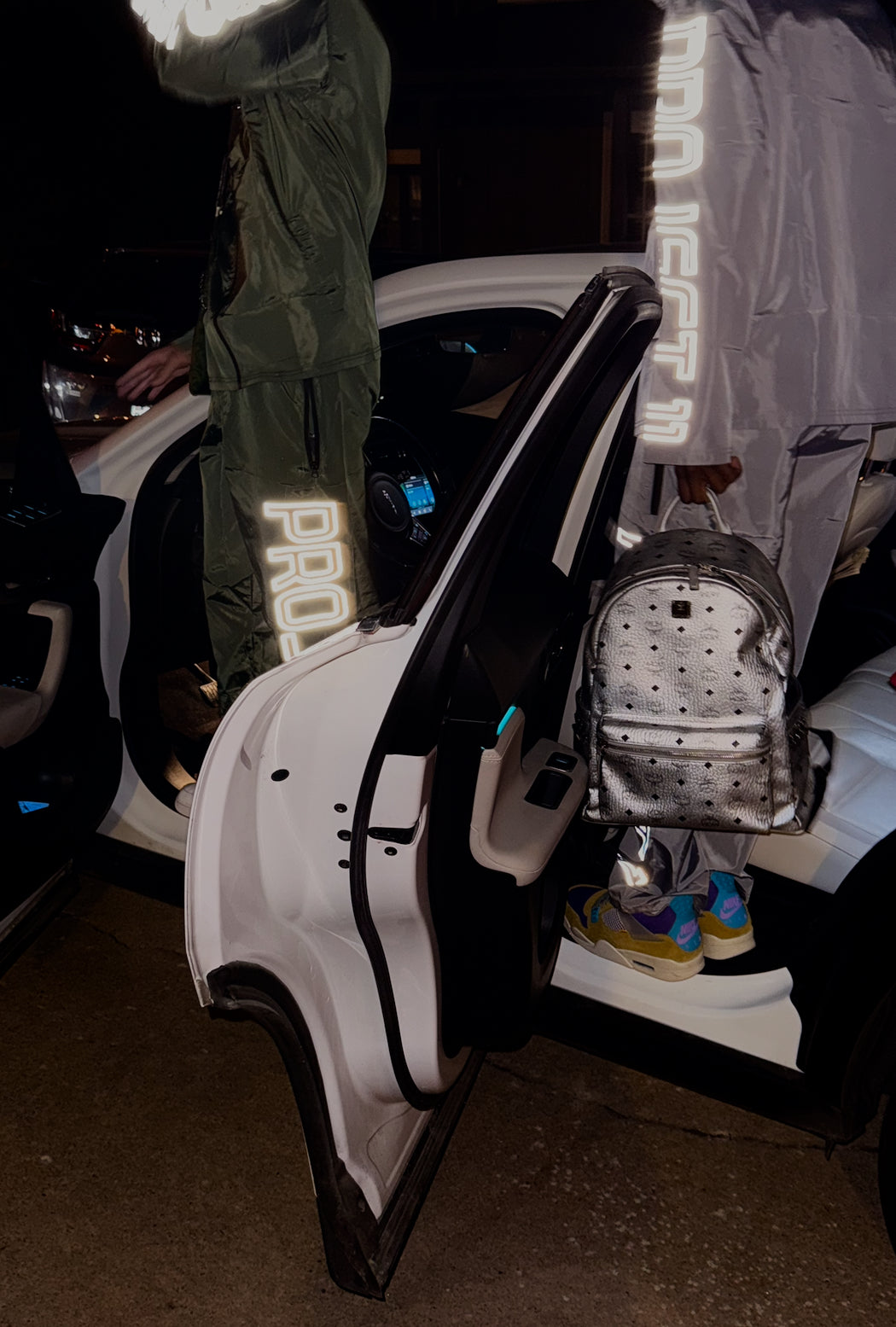 11 TRACKSUIT